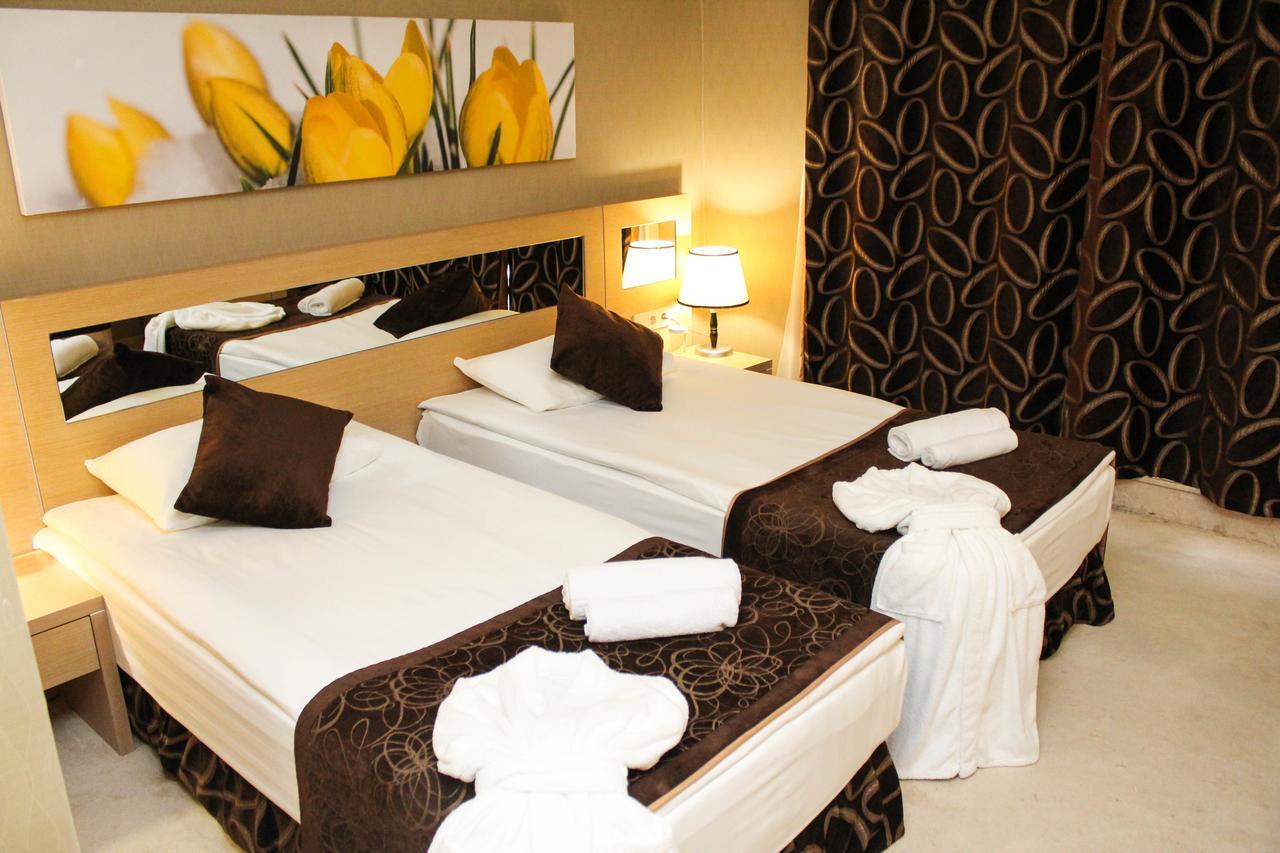 Alau Hotel 3*