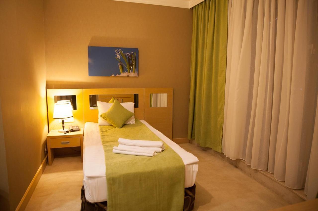 Alau Hotel