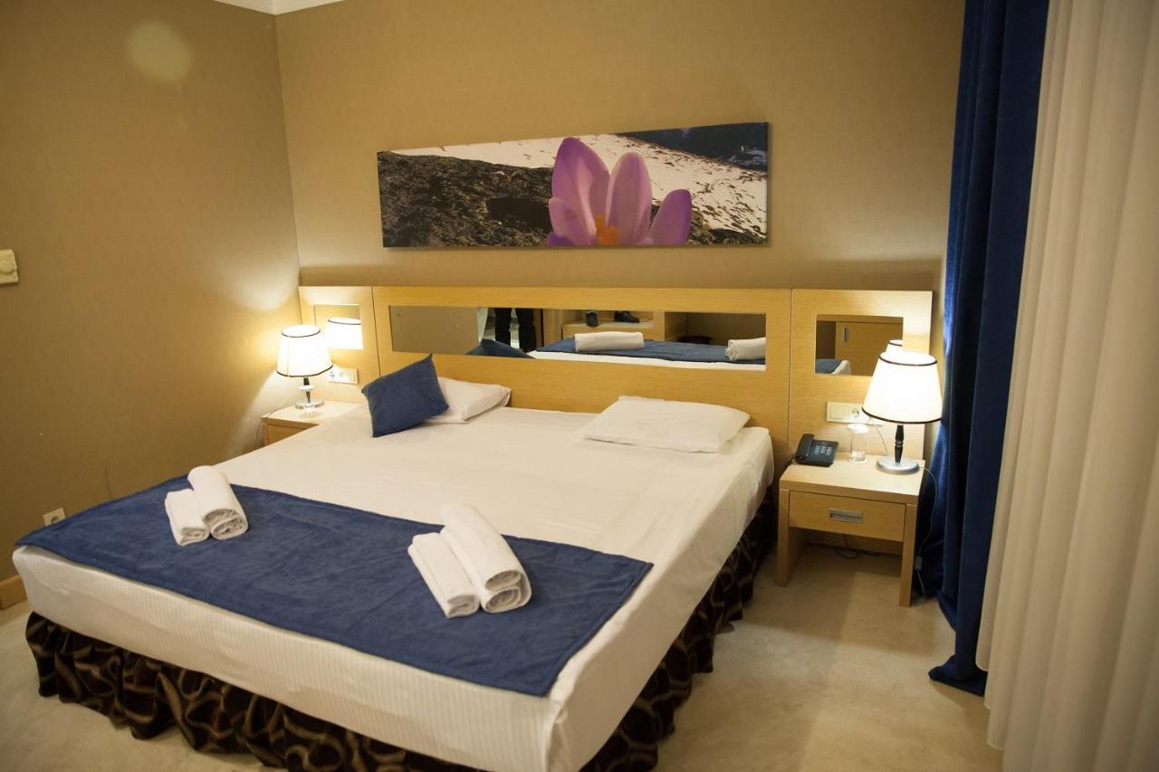 Alau Hotel