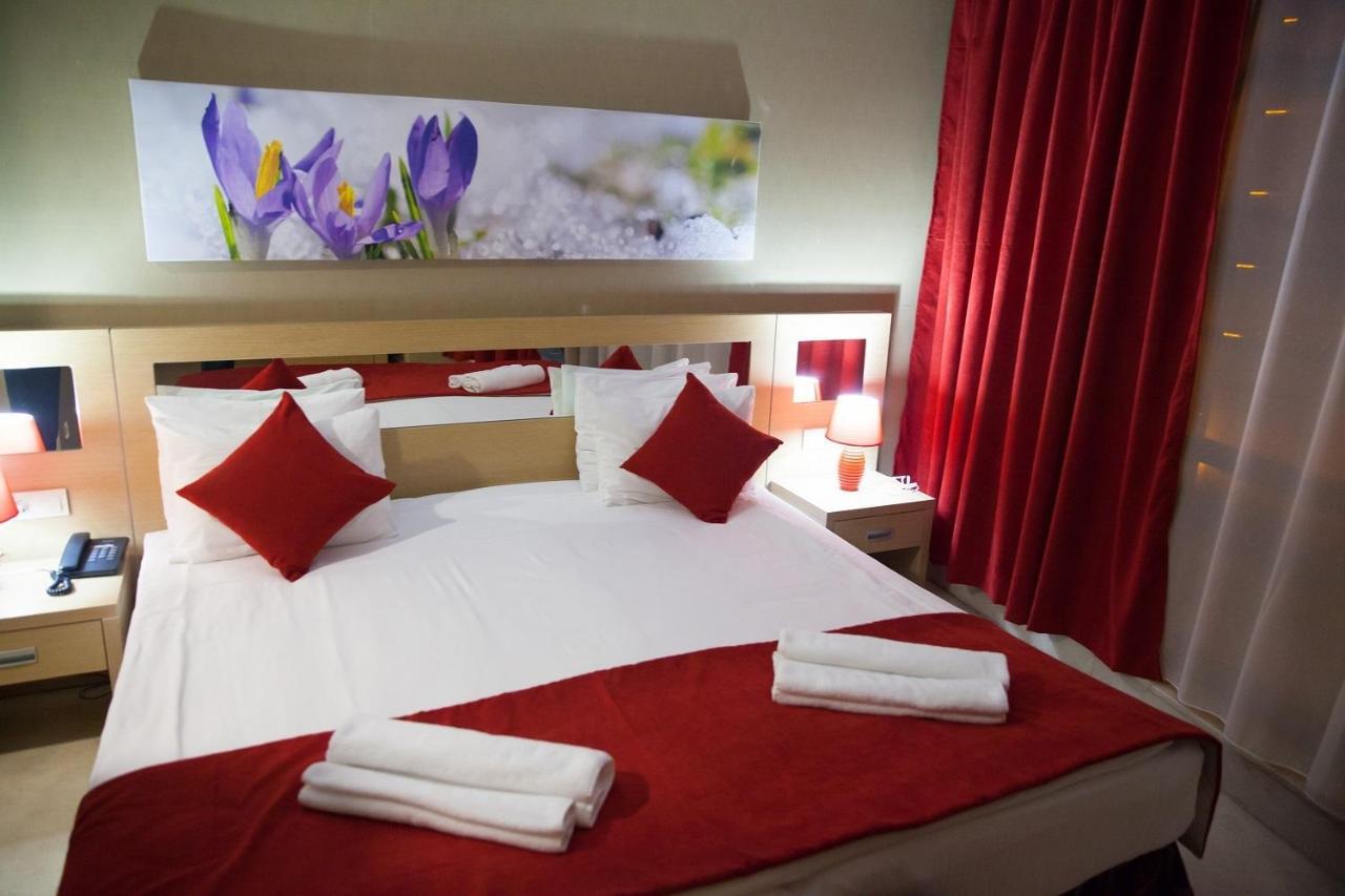 Alau Hotel